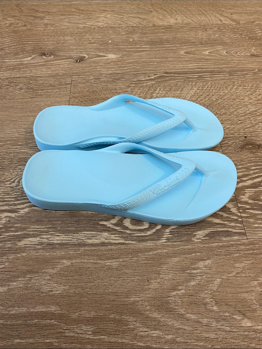 Ladies Light Blue Flip Flop Sandals - Cushioned Everyday Slip-Ons